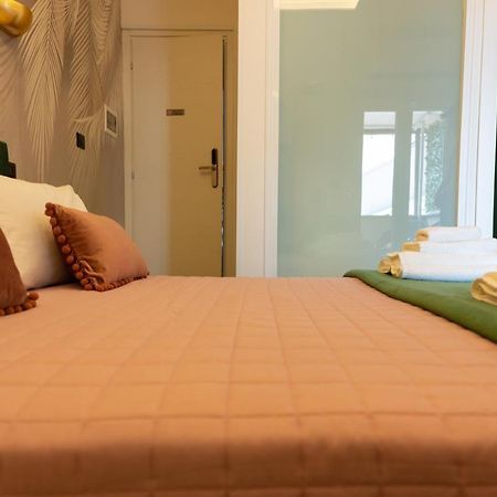 5 Sensi - Vasca Idromassaggio, Terrazzo, Fibra Ultraveloce, Parcheggio Coperto Su Richiesta Hotel Cosenza Eksteriør billede